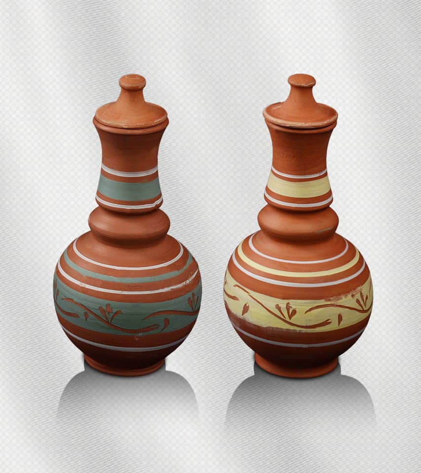 طقم القلل من الطمي الأسواني الطبيعي، حجم 3 لتر لكل واحدة، تصميم بني طبيعي مع لمسات صفراء ولبني