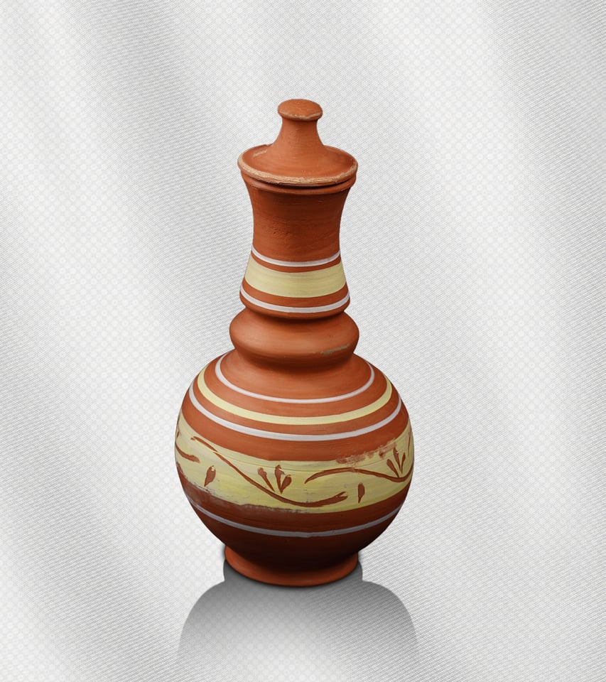 طقم القلل من الطمي الأسواني الطبيعي، حجم 3 لتر لكل واحدة، تصميم بني طبيعي مع لمسات صفراء ولبني