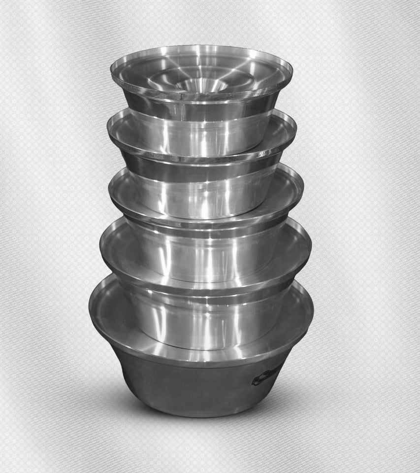 شترِ طقم الطبخ 5 قطع – أكبر المقاسات من الطقم 10 قطع. أ لومنيوم متين، توزيع حرارة مثالي للطهي، سهل التنظيف،