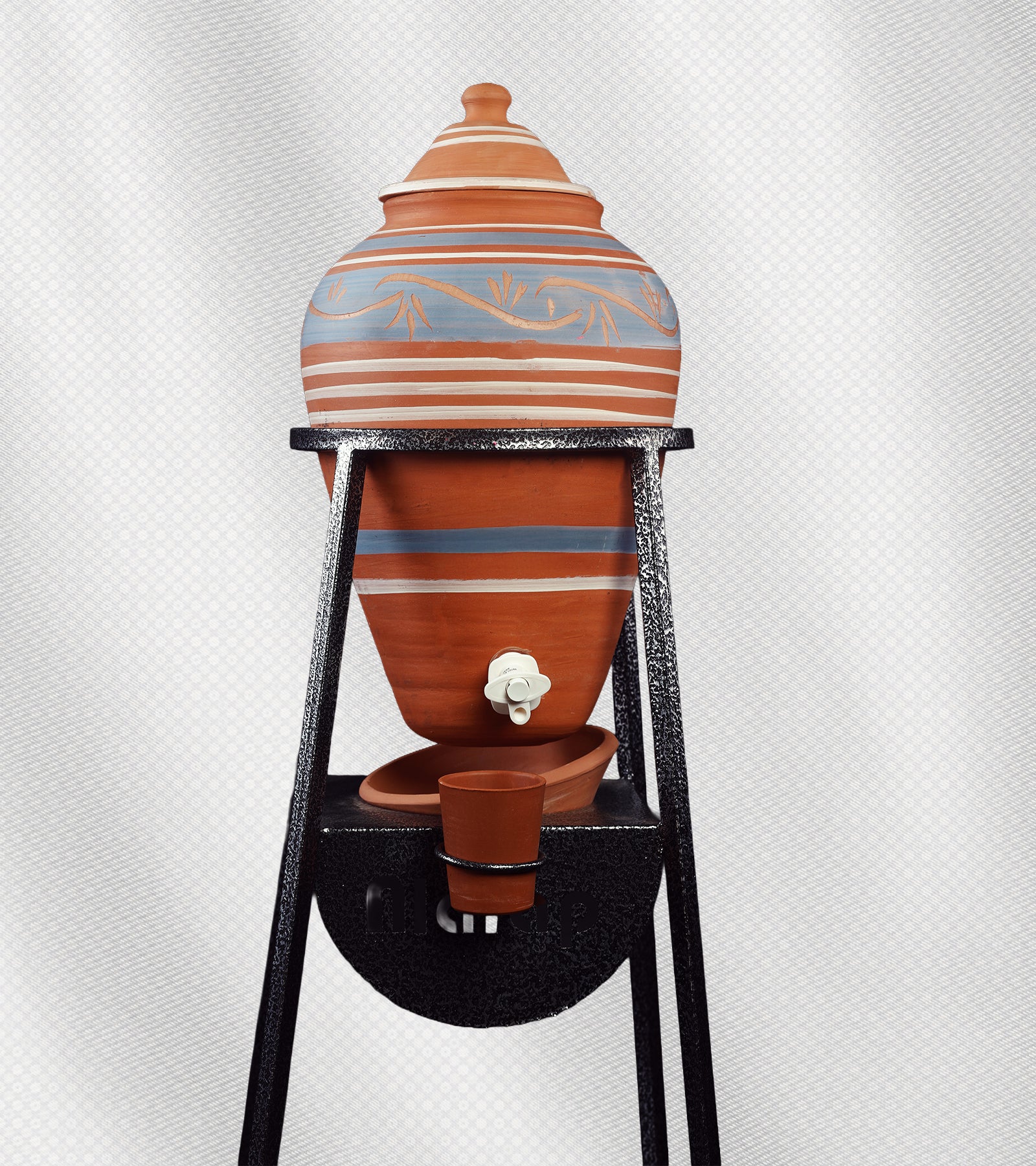 زير فخار طبيعي 15 لتر مع قاعدة حديدية – تبريد طبيعي ومياه صحية